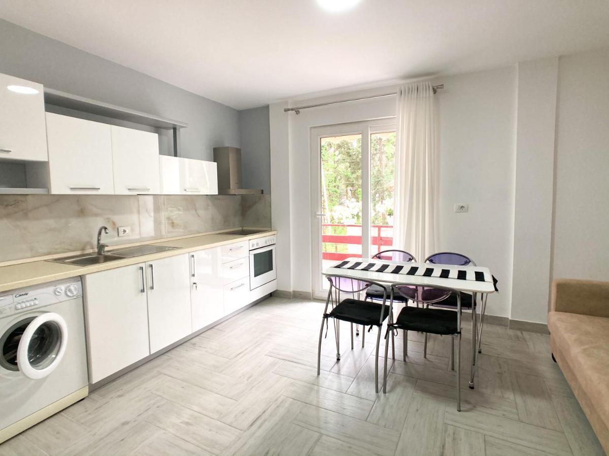 Promo Price September - Home By The Sea 1 Min From The Beach Golem  Exterior photo